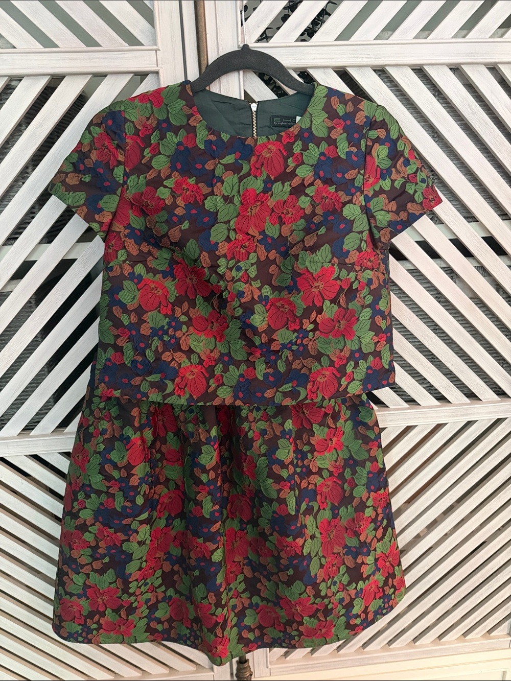 E by Elizabeth Emanuel Luxury Floral Jacquard 2-Piece Skirt Set